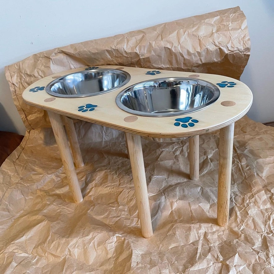 Baltic Birch 2 qt Double Feeder Paw Inlay 12"